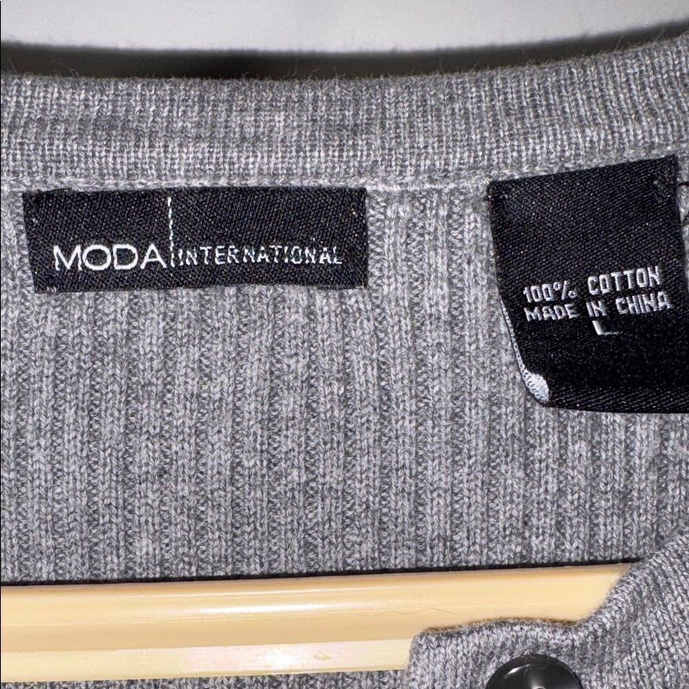 Moda International Gray Ribbed Henley Top - Picture 4 of 7